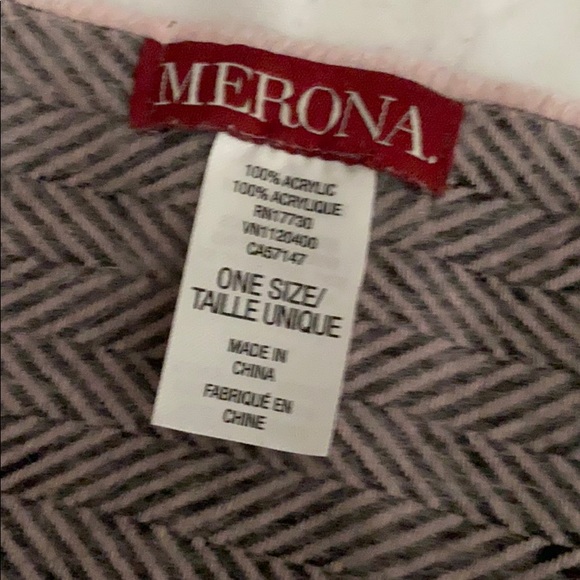 Winter scarf from Target - Picture 2 of 2